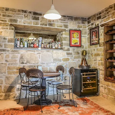 Melegran In The Hills Villa