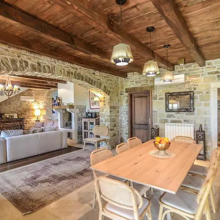 Villa Melegran In The Hills *